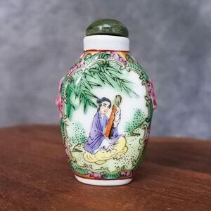 Antique Chinese Famille Rose Hand Painted Porcelain Jade Stopper Snuff Bottle